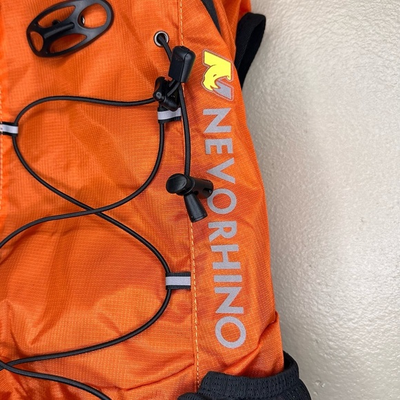 NEVO RHINO Orange/Black Hydration Backpack BLADDER & STRAW NOT INCLUDED - Picture 2 of 8